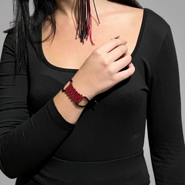 Εντυπωσιακό βραχιόλι  με macrame στοιχείο